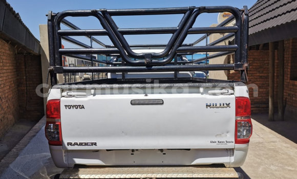 Acheter Occasion Voiture Toyota Hilux Blanc à Beitbridge, Matabeleland South Acheter Occasion Voiture Toyota Hilux Blanc à Beitbridge, Matabeleland South