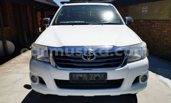 Acheter Occasion Voiture Toyota Hilux Blanc à Beitbridge, Matabeleland South Acheter Occasion Voiture Toyota Hilux Blanc à Beitbridge, Matabeleland South