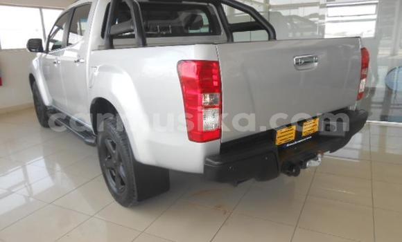 Tenga Tsaru Isuzu KB Sirivha Mota in Beitbridge in Matabeleland South Tenga Tsaru Isuzu KB Sirivha Mota in Beitbridge in Matabeleland South