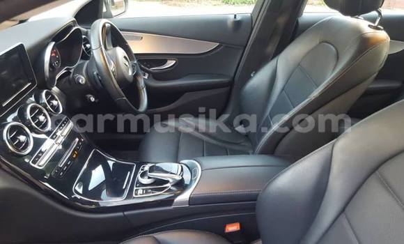 Tenga Tsaru Mercedes‒Benz C-klasse Sirivha Mota in Harare in Harare Tenga Tsaru Mercedes‒Benz C-klasse Sirivha Mota in Harare in Harare