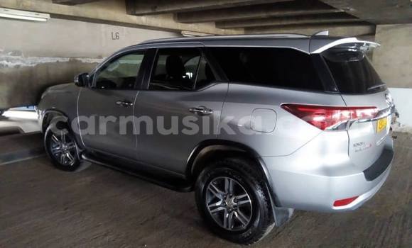 Tenga Tsaru Toyota Fortuner Sirivha Mota in Harare in Harare Tenga Tsaru Toyota Fortuner Sirivha Mota in Harare in Harare
