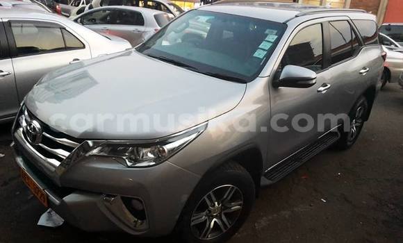 Tenga Tsaru Toyota Fortuner Sirivha Mota in Harare in Harare Tenga Tsaru Toyota Fortuner Sirivha Mota in Harare in Harare