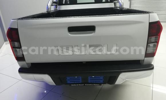 Tenga Tsaru Isuzu KB Chena Mota in Beitbridge in Matabeleland South Tenga Tsaru Isuzu KB Chena Mota in Beitbridge in Matabeleland South