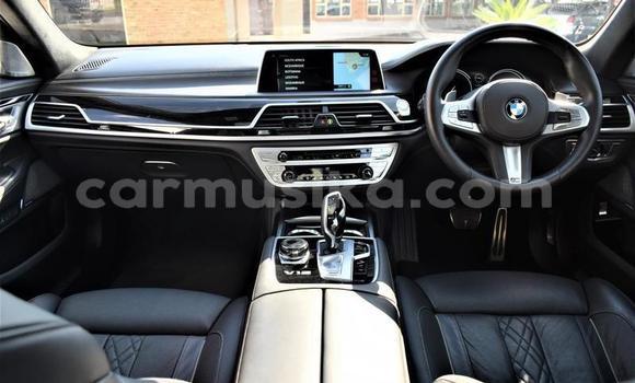 Nunua Ilio tumika BMW New Class Nyeusi Gari ndani ya Beitbridge nchini Matabeleland Kusini Nunua Ilio tumika BMW New Class Nyeusi Gari ndani ya Beitbridge nchini Matabeleland Kusini