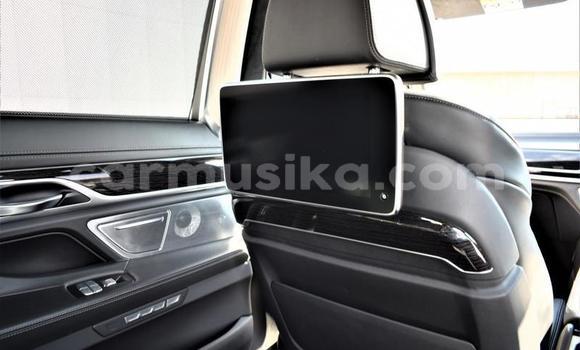 Nunua Ilio tumika BMW New Class Nyeusi Gari ndani ya Beitbridge nchini Matabeleland Kusini Nunua Ilio tumika BMW New Class Nyeusi Gari ndani ya Beitbridge nchini Matabeleland Kusini