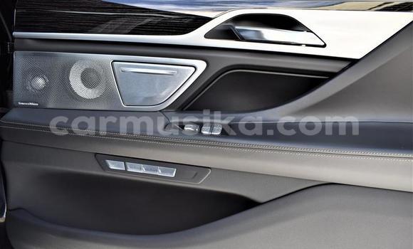 Nunua Ilio tumika BMW New Class Nyeusi Gari ndani ya Beitbridge nchini Matabeleland Kusini Nunua Ilio tumika BMW New Class Nyeusi Gari ndani ya Beitbridge nchini Matabeleland Kusini