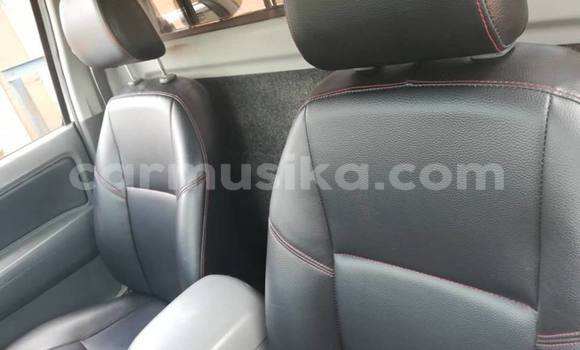 Tenga Tsaru Toyota Hilux Chena Mota in Harare in Harare Tenga Tsaru Toyota Hilux Chena Mota in Harare in Harare