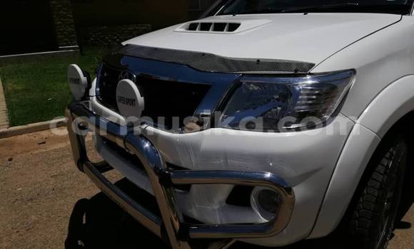 Tenga Tsaru Toyota Hilux Chena Mota in Harare in Harare Tenga Tsaru Toyota Hilux Chena Mota in Harare in Harare