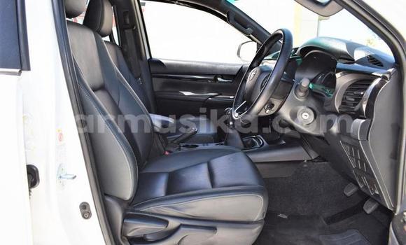 Acheter Occasion Voiture Toyota Hilux Autre à Beitbridge, Matabeleland South Acheter Occasion Voiture Toyota Hilux Autre à Beitbridge, Matabeleland South