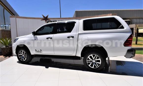 Acheter Occasion Voiture Toyota Hilux Autre à Beitbridge, Matabeleland South Acheter Occasion Voiture Toyota Hilux Autre à Beitbridge, Matabeleland South