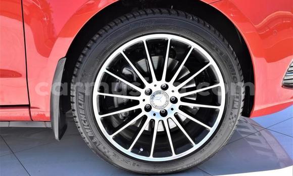 Acheter Occasion Voiture Mercedes Viano Rouge à Beitbridge, Matabeleland South Acheter Occasion Voiture Mercedes Viano Rouge à Beitbridge, Matabeleland South