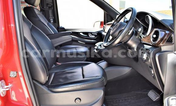 Acheter Occasion Voiture Mercedes Viano Rouge à Beitbridge, Matabeleland South Acheter Occasion Voiture Mercedes Viano Rouge à Beitbridge, Matabeleland South