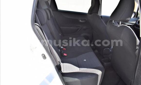 Tenga Tsaru Toyota Yaris Chena Mota in Beitbridge in Matabeleland South Tenga Tsaru Toyota Yaris Chena Mota in Beitbridge in Matabeleland South