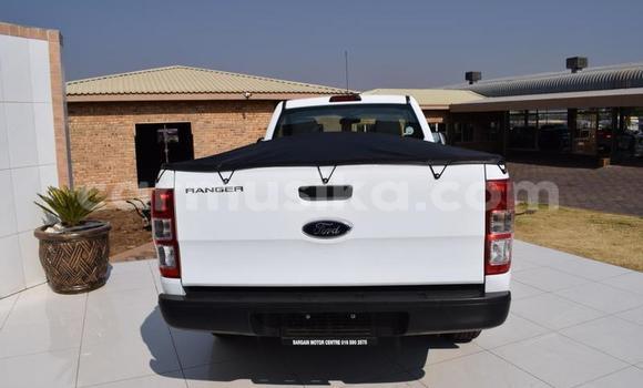 Acheter Occasion Voiture Ford Ranger Blanc à Beitbridge, Matabeleland South Acheter Occasion Voiture Ford Ranger Blanc à Beitbridge, Matabeleland South