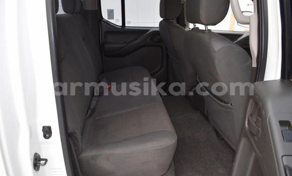 Nunua Ilio tumika Nissan Navara Nyeupe Gari ndani ya Beitbridge nchini Matabeleland Kusini Nunua Ilio tumika Nissan Navara Nyeupe Gari ndani ya Beitbridge nchini Matabeleland Kusini