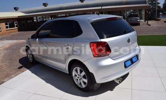Nunua Ilio tumika Volkswagen Polo Fedha Gari ndani ya Beitbridge nchini Matabeleland Kusini Nunua Ilio tumika Volkswagen Polo Fedha Gari ndani ya Beitbridge nchini Matabeleland Kusini