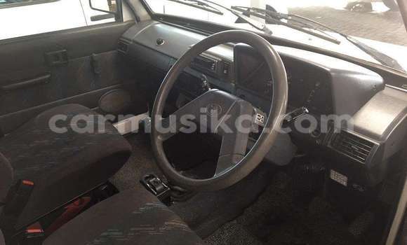 Acheter Occasion Voiture Toyota Verso Blanc à Bulawayo, Bulawayo Acheter Occasion Voiture Toyota Verso Blanc à Bulawayo, Bulawayo