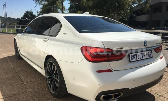 Nunua Ilio tumika BMW M6 Nyeupe Gari ndani ya Bulawayo nchini Bulawayo Nunua Ilio tumika BMW M6 Nyeupe Gari ndani ya Bulawayo nchini Bulawayo