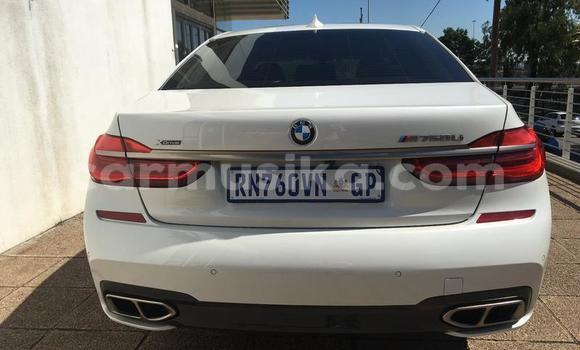 Nunua Ilio tumika BMW M6 Nyeupe Gari ndani ya Bulawayo nchini Bulawayo Nunua Ilio tumika BMW M6 Nyeupe Gari ndani ya Bulawayo nchini Bulawayo