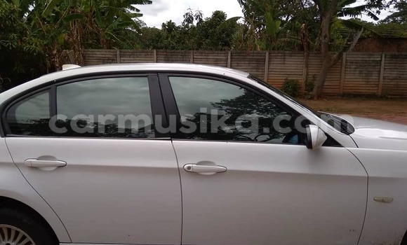 Tenga Tsaru BMW 3–Series Chena Mota in Harare in Harare Tenga Tsaru BMW 3–Series Chena Mota in Harare in Harare