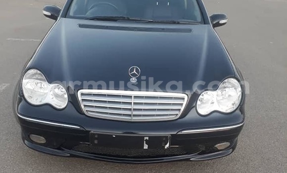 Tenga Tsaru Mercedes‒Benz C-klasse Nhema Mota in Harare in Harare Tenga Tsaru Mercedes‒Benz C-klasse Nhema Mota in Harare in Harare