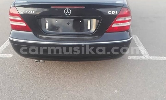 Tenga Tsaru Mercedes‒Benz C-klasse Nhema Mota in Harare in Harare Tenga Tsaru Mercedes‒Benz C-klasse Nhema Mota in Harare in Harare