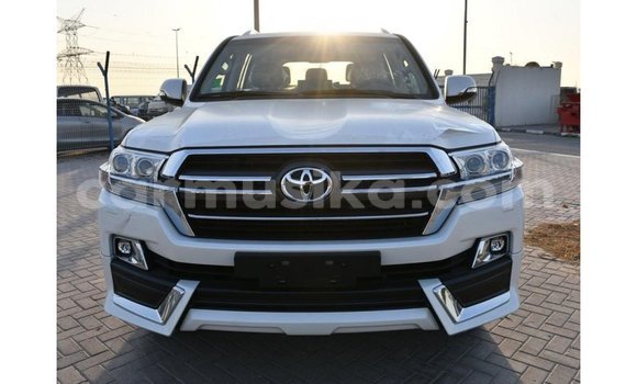 Buy Import Toyota Land Cruiser White Car in Import - Dubai in Harare Buy Import Toyota Land Cruiser White Car in Import - Dubai in Harare