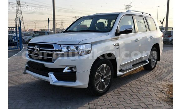 Buy Import Toyota Land Cruiser White Car in Import - Dubai in Harare Buy Import Toyota Land Cruiser White Car in Import - Dubai in Harare