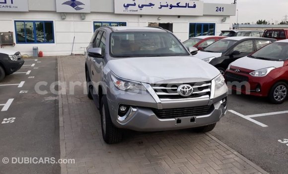 Tenga Imported Toyota Fortuner Zvimwe Mota in Import - Dubai in Harare Tenga Imported Toyota Fortuner Zvimwe Mota in Import - Dubai in Harare