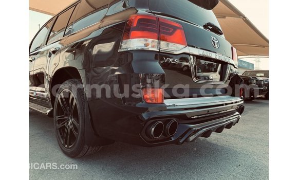 Acheter Import Voiture Toyota Land Cruiser Noir à Import - Dubai, Harare Acheter Import Voiture Toyota Land Cruiser Noir à Import - Dubai, Harare