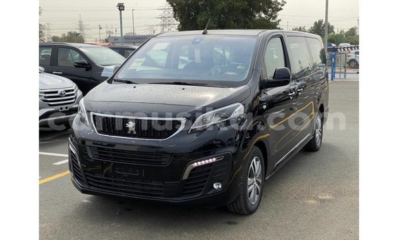 Nunua Imported Peugeot Traveller Nyeusi Gari ndani ya Import - Dubai nchini Harare