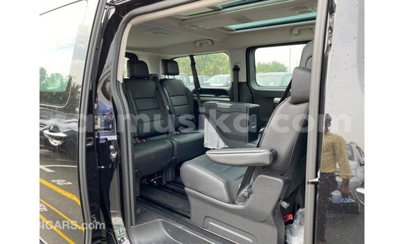 Buy Import Peugeot Traveller Black Car in Import - Dubai in Harare Buy Import Peugeot Traveller Black Car in Import - Dubai in Harare