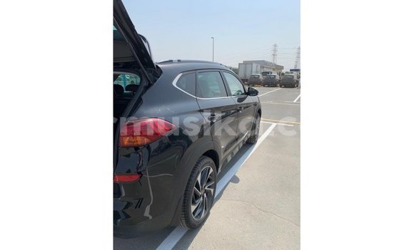 Nunua Imported Hyundai Tucson Nyeusi Gari ndani ya Import - Dubai nchini Harare Nunua Imported Hyundai Tucson Nyeusi Gari ndani ya Import - Dubai nchini Harare