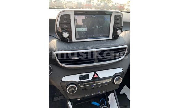 Nunua Imported Hyundai Tucson Nyeusi Gari ndani ya Import - Dubai nchini Harare Nunua Imported Hyundai Tucson Nyeusi Gari ndani ya Import - Dubai nchini Harare