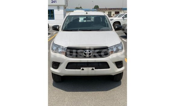 Acheter Import Voiture Toyota Hilux Blanc à Import - Dubai, Harare Acheter Import Voiture Toyota Hilux Blanc à Import - Dubai, Harare