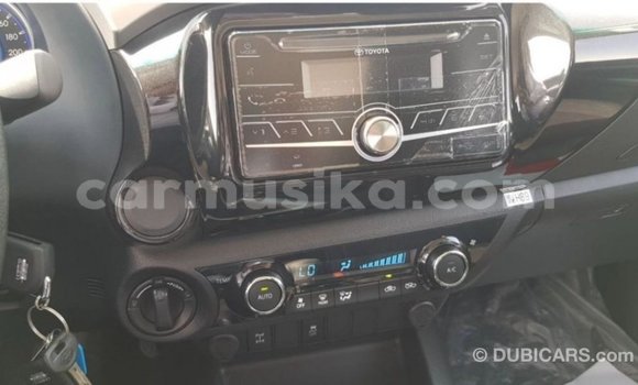 Nunua Imported Toyota Hilux Bluu Gari ndani ya Import - Dubai nchini Harare Nunua Imported Toyota Hilux Bluu Gari ndani ya Import - Dubai nchini Harare