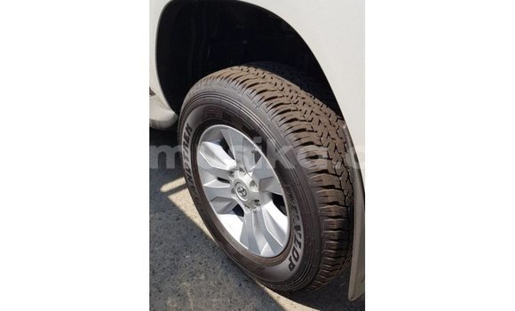 Nunua Imported Toyota Hilux Bluu Gari ndani ya Import - Dubai nchini Harare Nunua Imported Toyota Hilux Bluu Gari ndani ya Import - Dubai nchini Harare