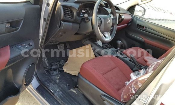 Nunua Imported Toyota Hilux Bluu Gari ndani ya Import - Dubai nchini Harare Nunua Imported Toyota Hilux Bluu Gari ndani ya Import - Dubai nchini Harare