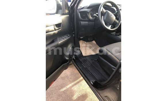 Tenga Imported Toyota Hilux Nhema Mota in Import - Dubai in Harare Tenga Imported Toyota Hilux Nhema Mota in Import - Dubai in Harare