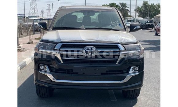 Acheter Import Voiture Toyota Land Cruiser Noir à Import - Dubai, Harare Acheter Import Voiture Toyota Land Cruiser Noir à Import - Dubai, Harare