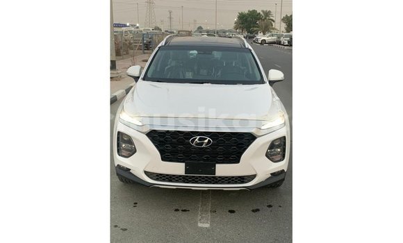 Acheter Import Voiture Hyundai Santa Fe Blanc à Import - Dubai, Harare Acheter Import Voiture Hyundai Santa Fe Blanc à Import - Dubai, Harare