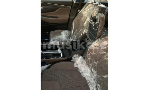Acheter Import Voiture Hyundai Santa Fe Blanc à Import - Dubai, Harare Acheter Import Voiture Hyundai Santa Fe Blanc à Import - Dubai, Harare