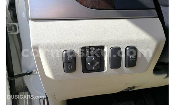 Acheter Import Voiture Mitsubishi Pajero Blanc à Import - Dubai, Harare Acheter Import Voiture Mitsubishi Pajero Blanc à Import - Dubai, Harare