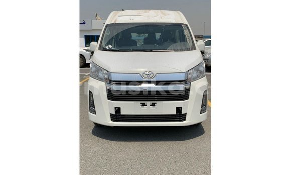 Acheter Import Voiture Toyota Hiace Blanc à Import - Dubai, Harare Acheter Import Voiture Toyota Hiace Blanc à Import - Dubai, Harare