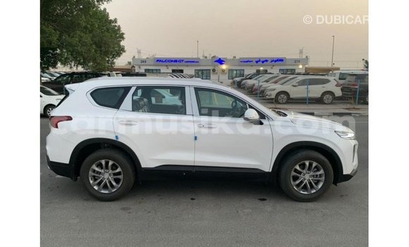 Acheter Import Voiture Hyundai Santa Fe Blanc à Import - Dubai, Harare Acheter Import Voiture Hyundai Santa Fe Blanc à Import - Dubai, Harare