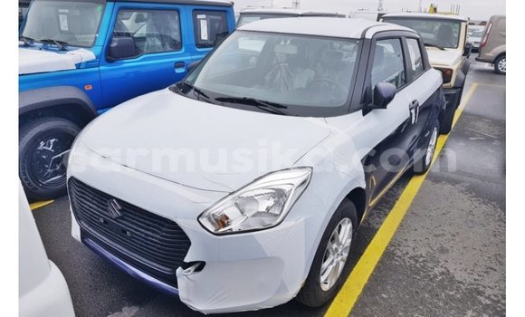 Nunua Imported Suzuki Swift Bluu Gari ndani ya Import - Dubai nchini Harare