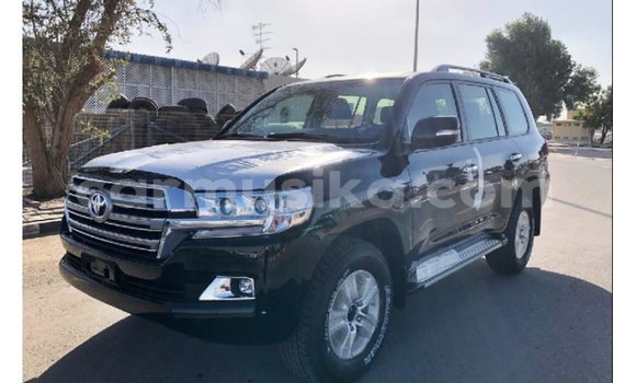 Acheter Import Voiture Toyota Land Cruiser Noir à Import - Dubai, Harare Acheter Import Voiture Toyota Land Cruiser Noir à Import - Dubai, Harare