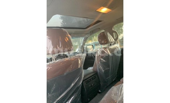 Acheter Import Voiture Toyota Land Cruiser Noir à Import - Dubai, Harare Acheter Import Voiture Toyota Land Cruiser Noir à Import - Dubai, Harare