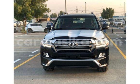 Acheter Import Voiture Toyota Land Cruiser Noir à Import - Dubai, Harare Acheter Import Voiture Toyota Land Cruiser Noir à Import - Dubai, Harare
