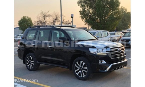 Acheter Import Voiture Toyota Land Cruiser Noir à Import - Dubai, Harare Acheter Import Voiture Toyota Land Cruiser Noir à Import - Dubai, Harare